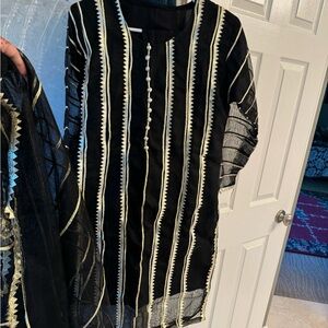 Women’s brand new traditional Indian Pakistani outfit 3 piece size small black